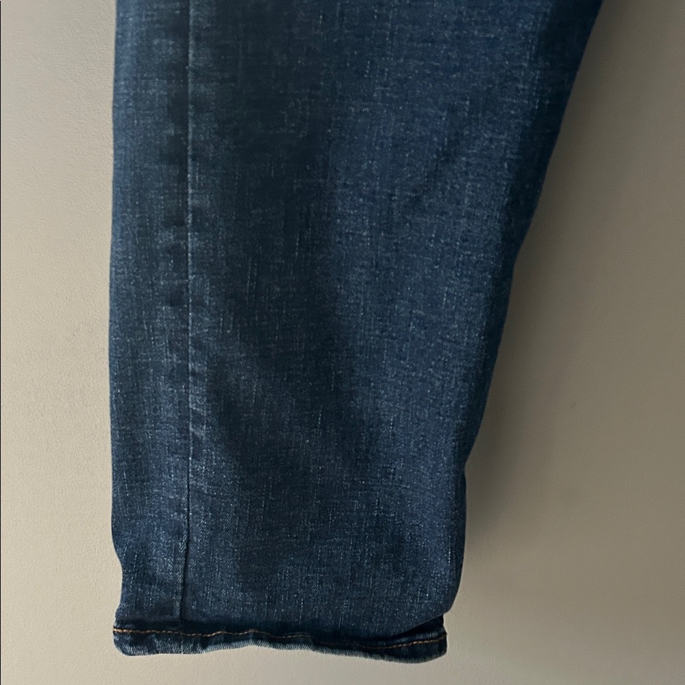 Old Navy Slim Straight Jeans in Dark Wash Blue - Picture 3 of 5